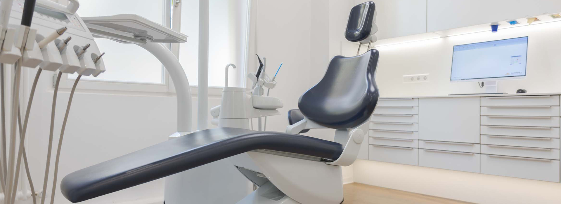 Zahnarzt in Mannheim für Implantologie, Parodontologie, Endodontie